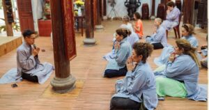 Sitting Meditation in meditation retreat Vietnam for beginners
