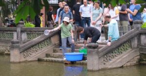 Meditation and Mindful Living Tips for a Calm, Balanced Life