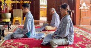 Temple lodging monastic life experience in Vietnam 7